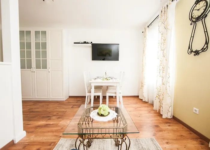 Traditional Tav - Entire Apartment Wien